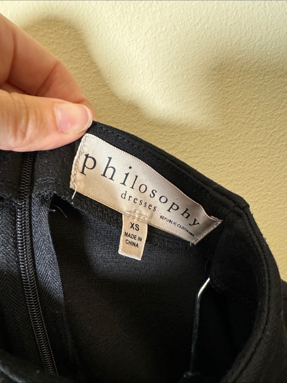 Philosophy Black Short-Sleeve Mock Neck Midi Dress - Picture 3 of 3